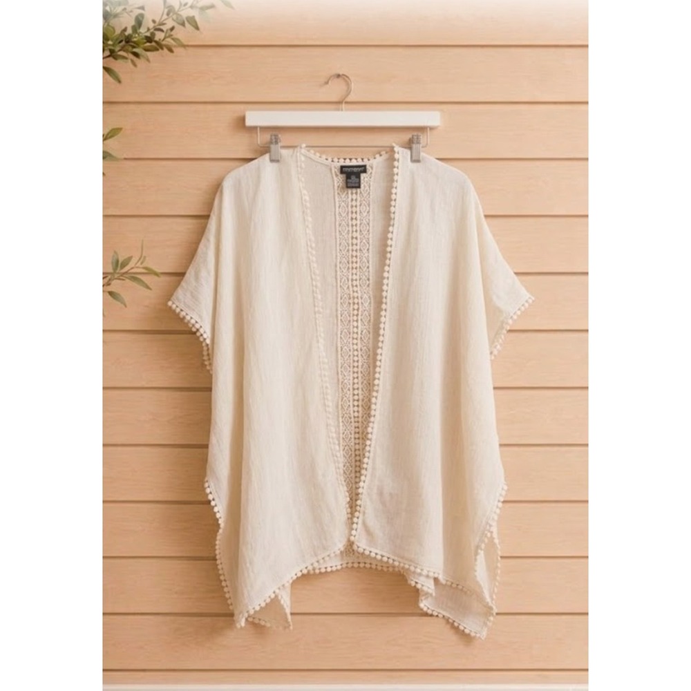 Steve Madden Kimono Wrap OSFM Cream Lace Trim Crochet Back Cover Up Ethereal